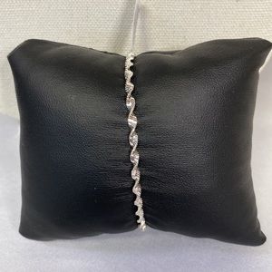 Lovely Sterling Silver Butterfly style chain bracelet